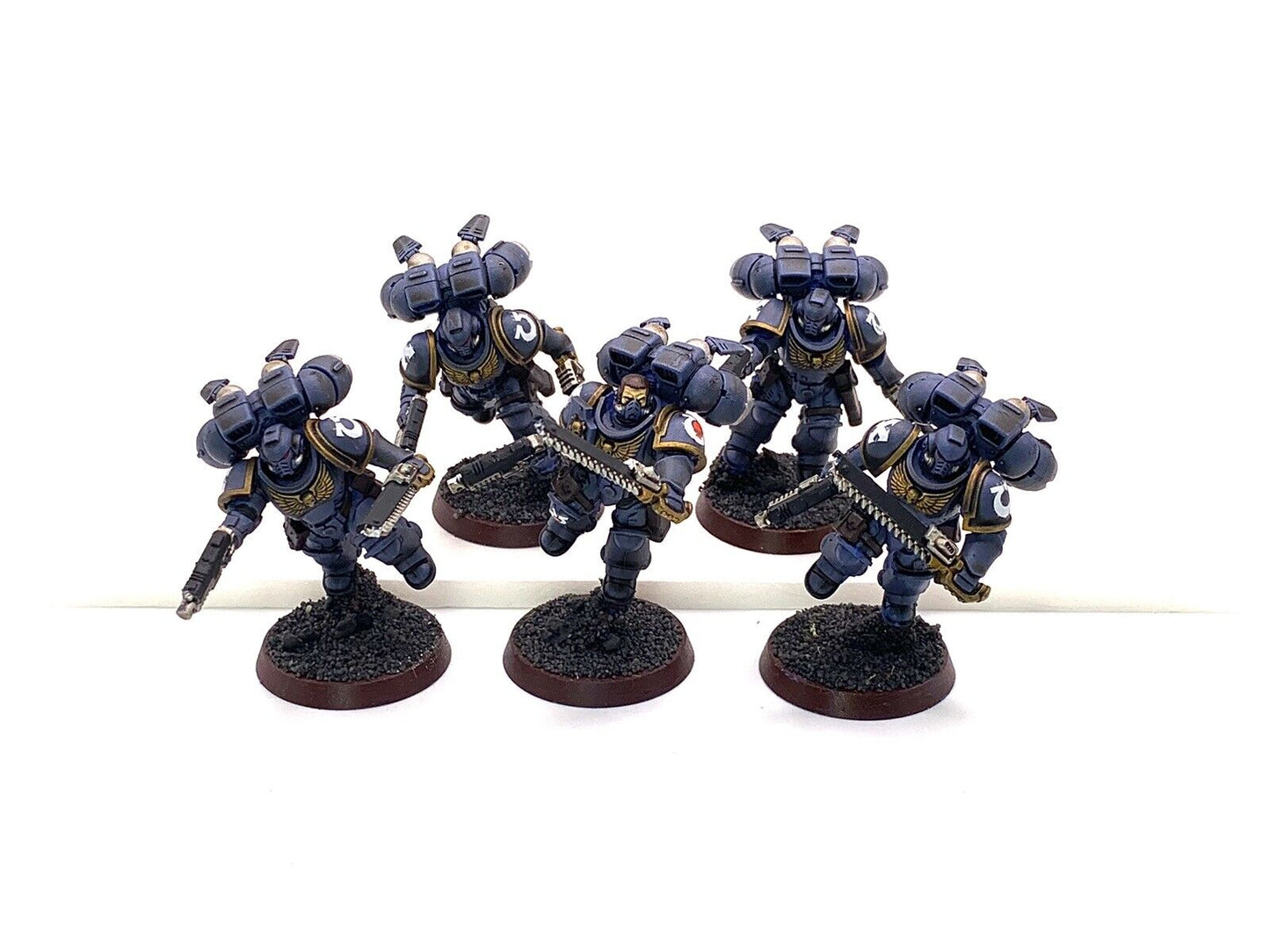 ULTRAMARINE SPACE MARINE ASSAULT SQUAD