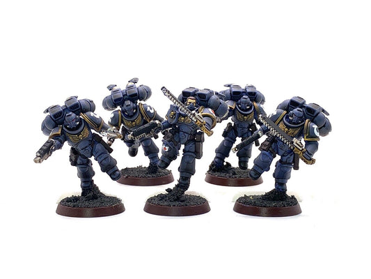 ULTRAMARINE SPACE MARINE ASSAULT SQUAD